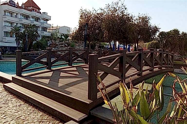 Marmaris 19 Mayıs Gençlik Parkı Kompozit Pergola ve Bank Çalışması.